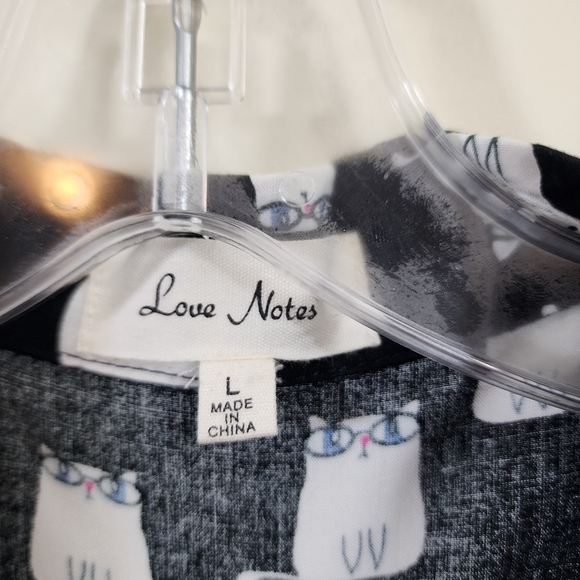 Love Notes short sleeve button front cat print crop shirt woman's size large - Picture 2 of 9